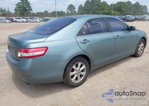 2011 Toyota Camry Le z USA, uszkodzony, nr VIN 4T1BF3EK5BU632695